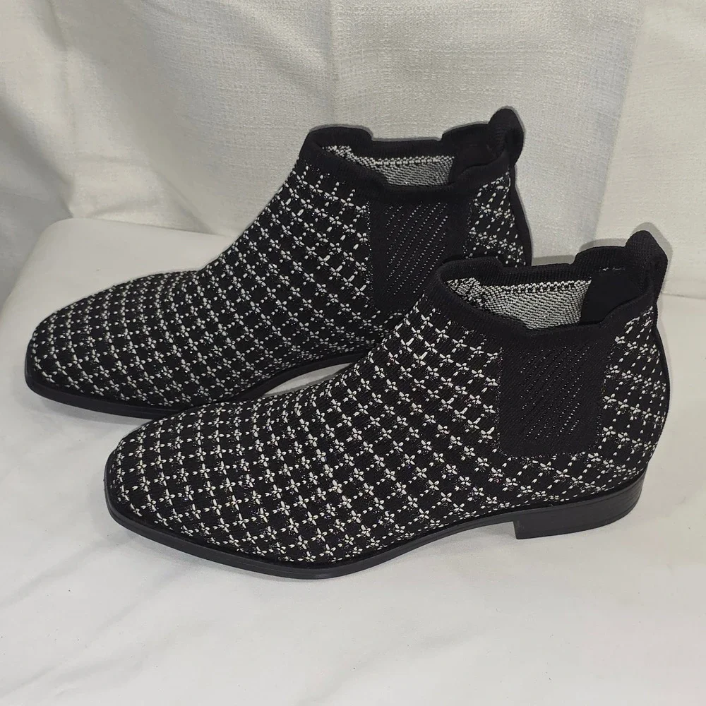 Vivaia Black White Knit Square Toe‎ Chelsea Ankle Boots Size 38